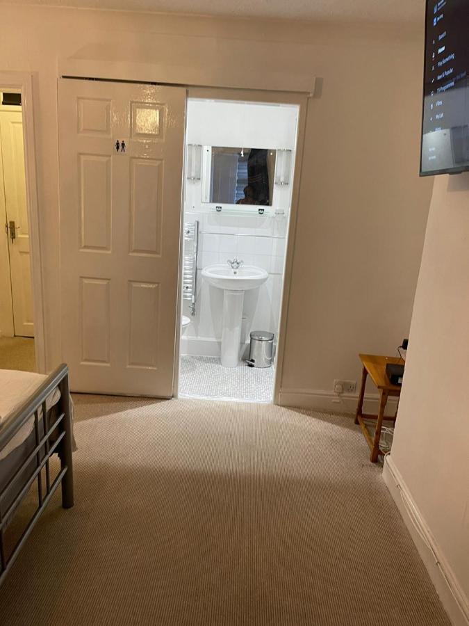Alder En-Suites Self-Catering With Private Shower 1 Southampton Extérieur photo